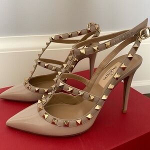 Valentino Rockstud Pumps (Never Been Worn)